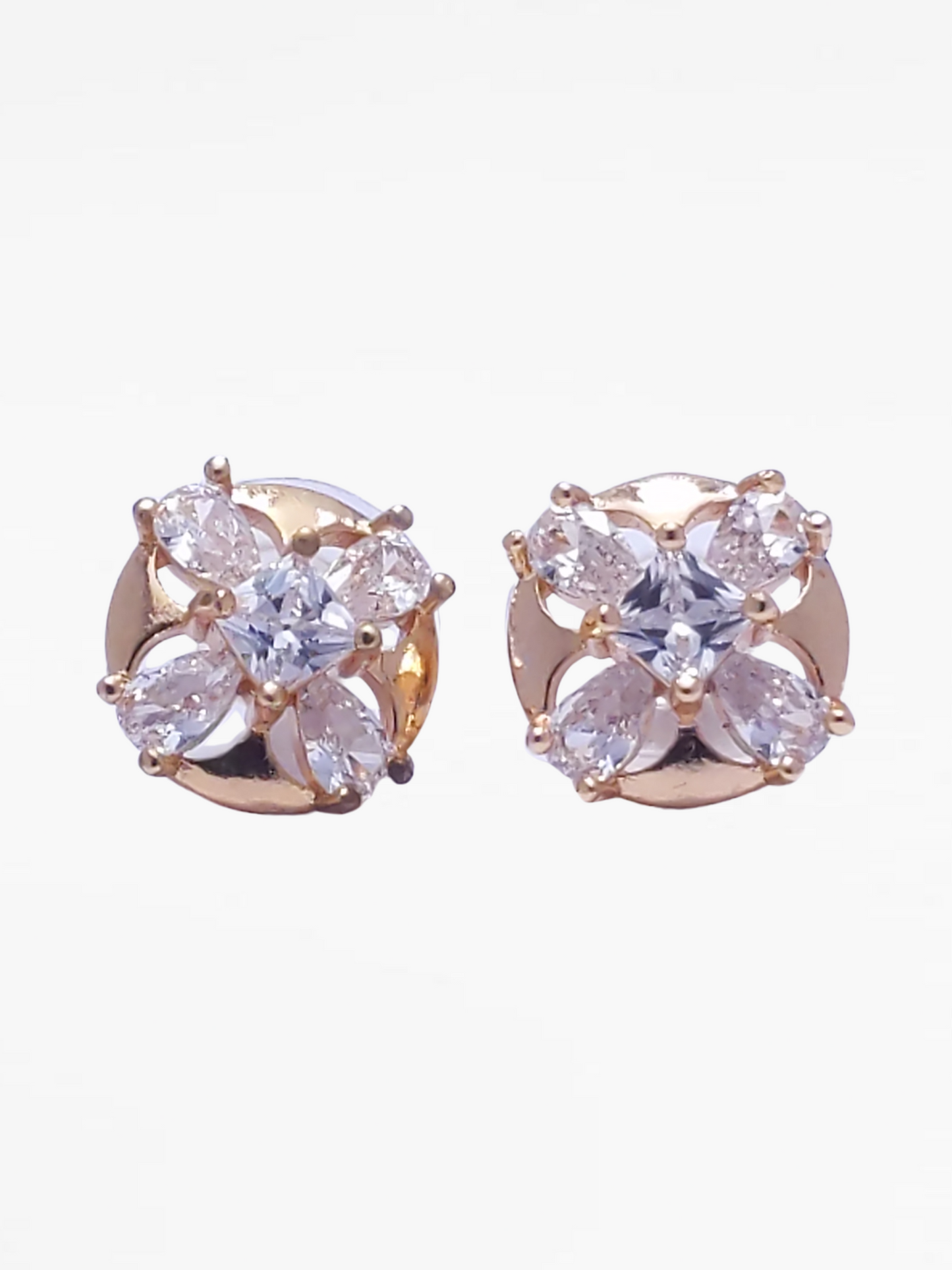 Gold Dimond Flower Detail Stud Earrings