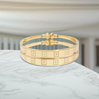 Gold Tone Square Design Bangle Bracelet Set