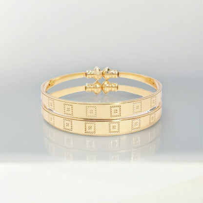 Gold Tone Square Design Bangle Bracelet Set