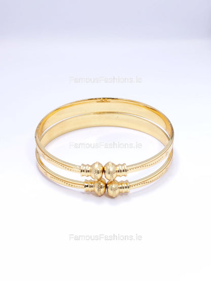 Gold Tone Engraved Detail Bangle Bracelet Set