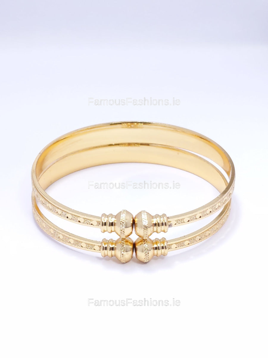 Gold Tone Pattern Detail Bangle Bracelet Set