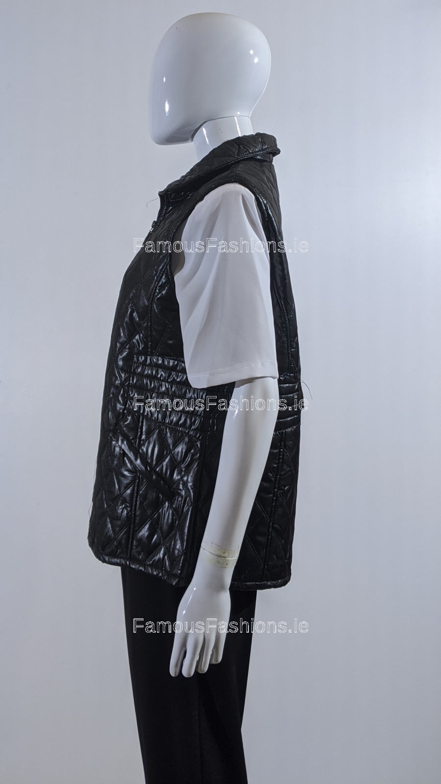 Black Diamond Quilted Waistcoat with Zipped Pockets